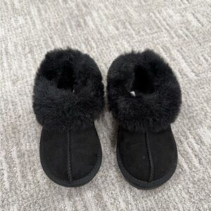 Cat & Jack Black Kids  Booties